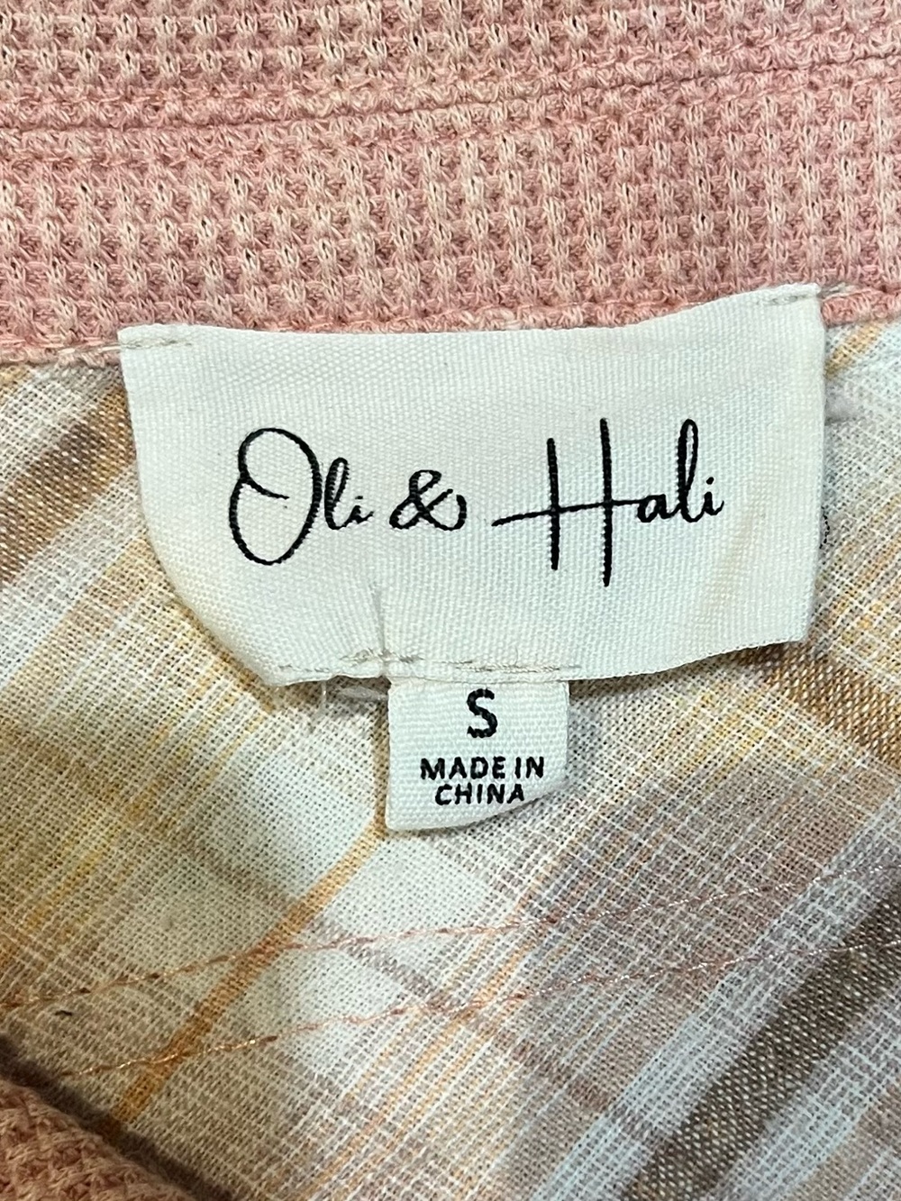 Patchwork Button-Front Top in Dusty Pink - Picture 3 of 6